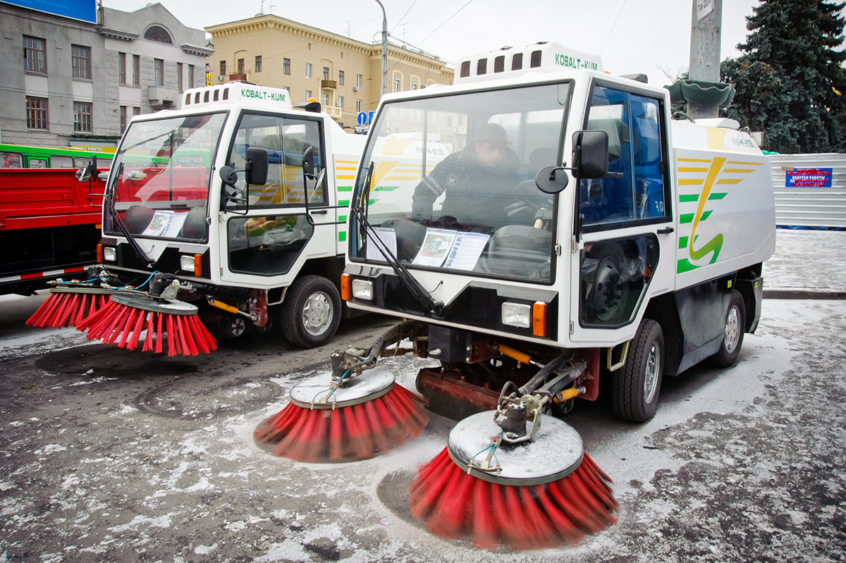 Передача автоспецтехніки місту Харкову, 2011 рік